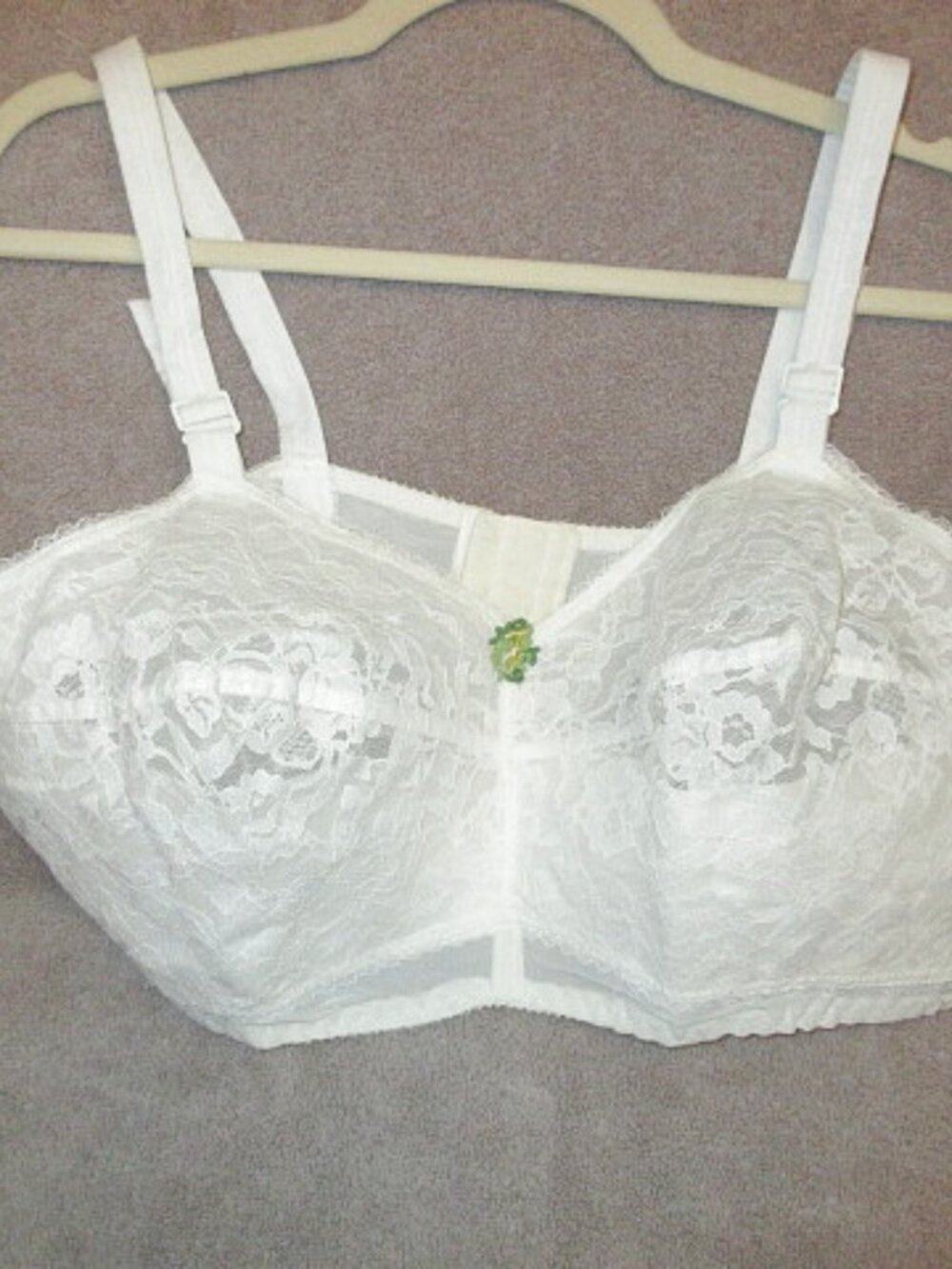 Vtg Pointy Bullet Bra Size 40DD Floral Lace Fetish Burlesque Pin Up Nursing 50s